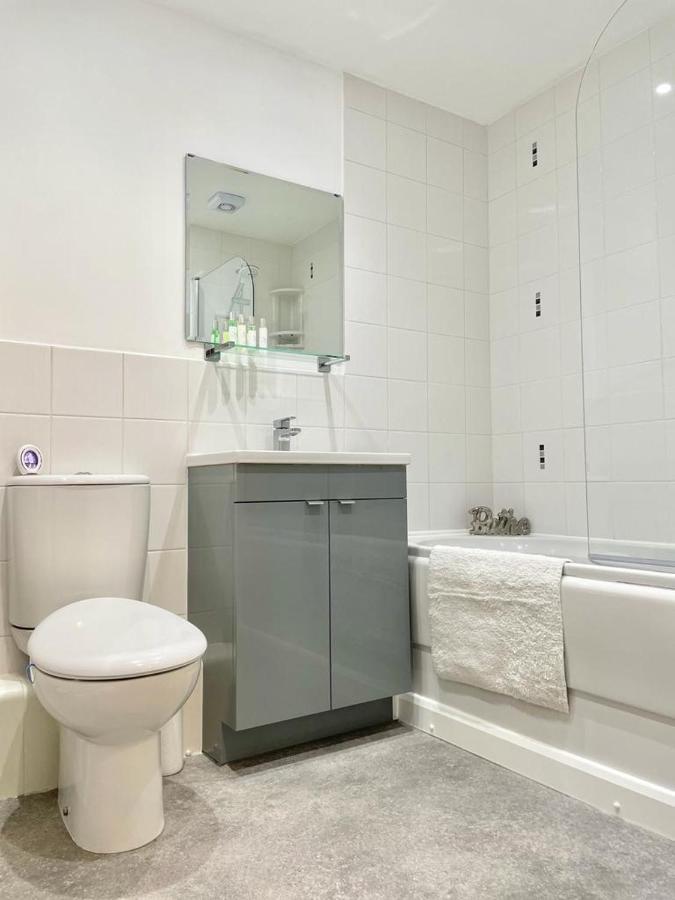 Apartemen 1 Merchants Gate - 2 Bedroom, With Private Parking
